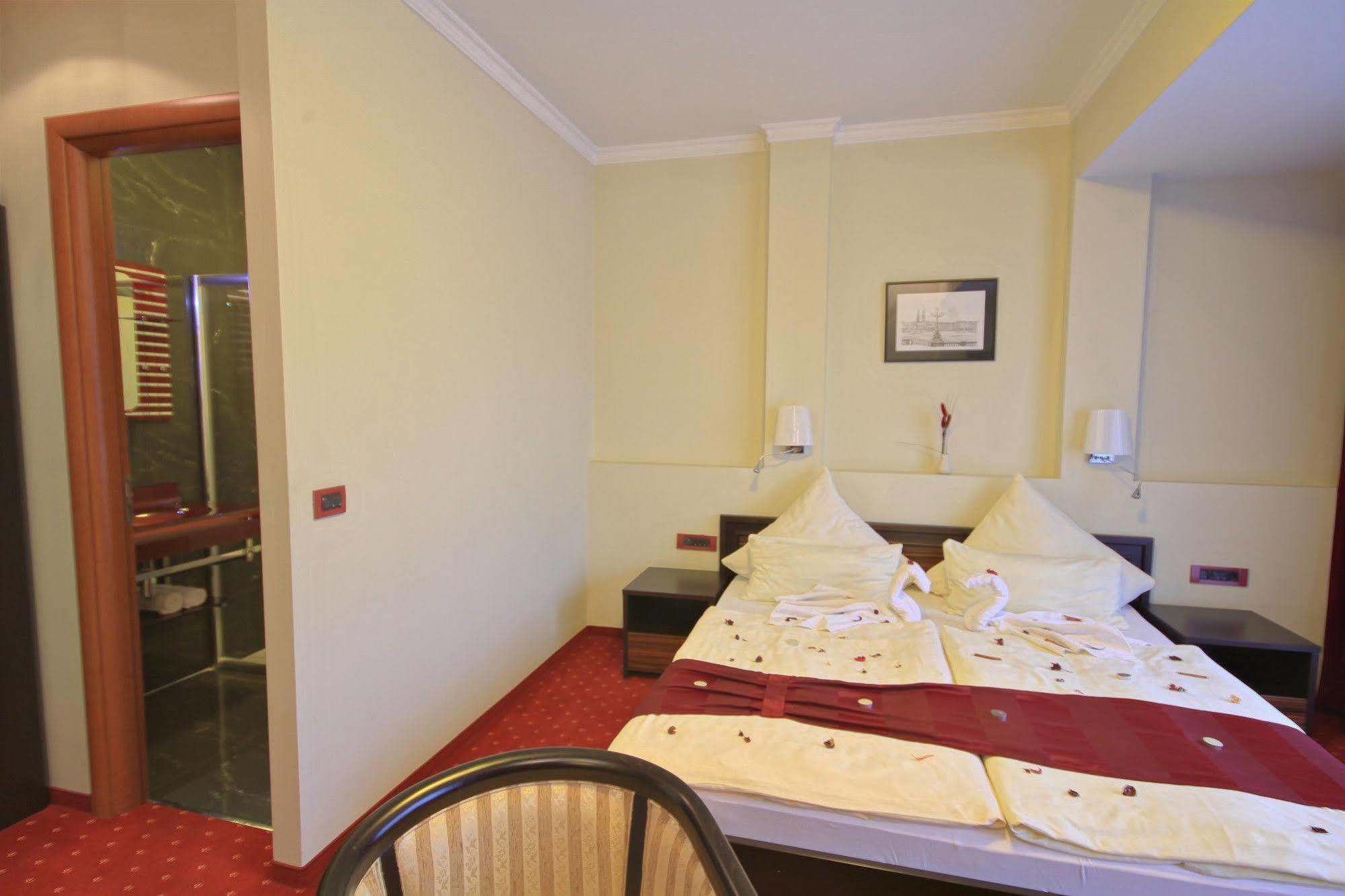 Bh Hamburg 4*